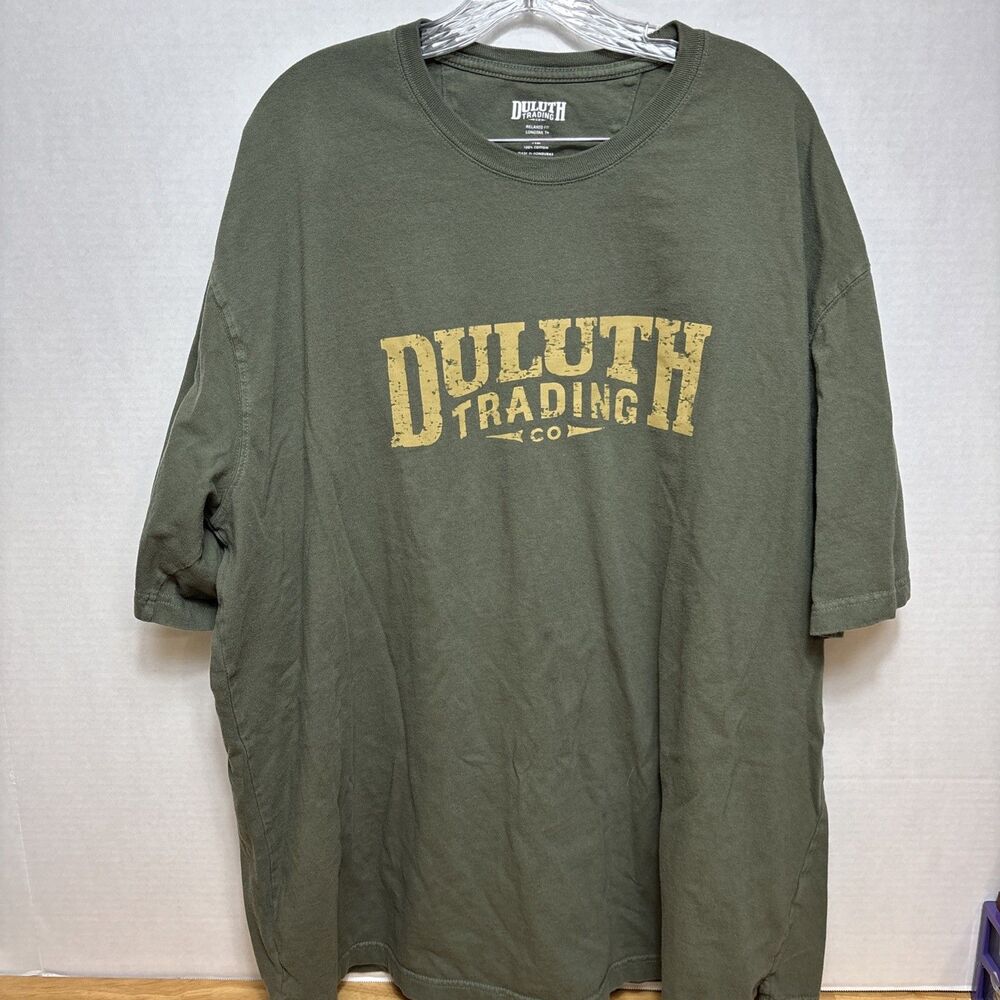 Duluth Trading Co Relaxed Fit Longtail Men’s XL Green T Shirt Short Sleeve Logo